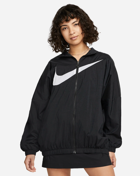 Nike Sportswear Essential